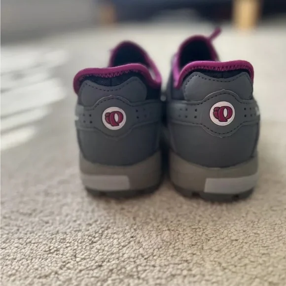 Pearl Izumi W X-Alp Drift II Cycling Shoes US 8.5 40 Gray Pink 2 Bolt - Picture 2 of 7